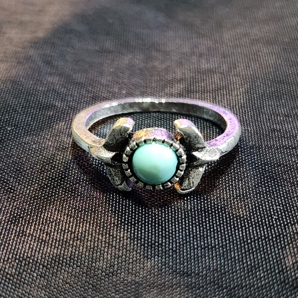 Vintage Wings Silver & Turquoise Ring ☆☆ 3 for $40 ☆☆